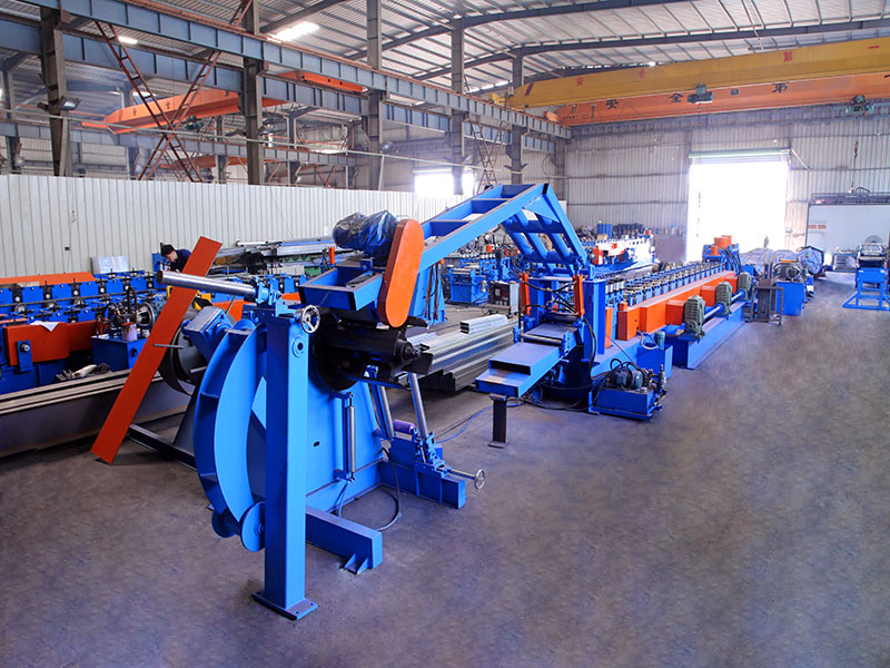 highway guardrail roll forming machine